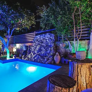Boutique Ahmeti , Sarandë Albania